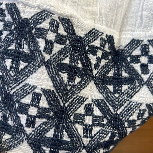 Old Navy Gauze (Lined) Skirt Medium - Picture 3 of 7